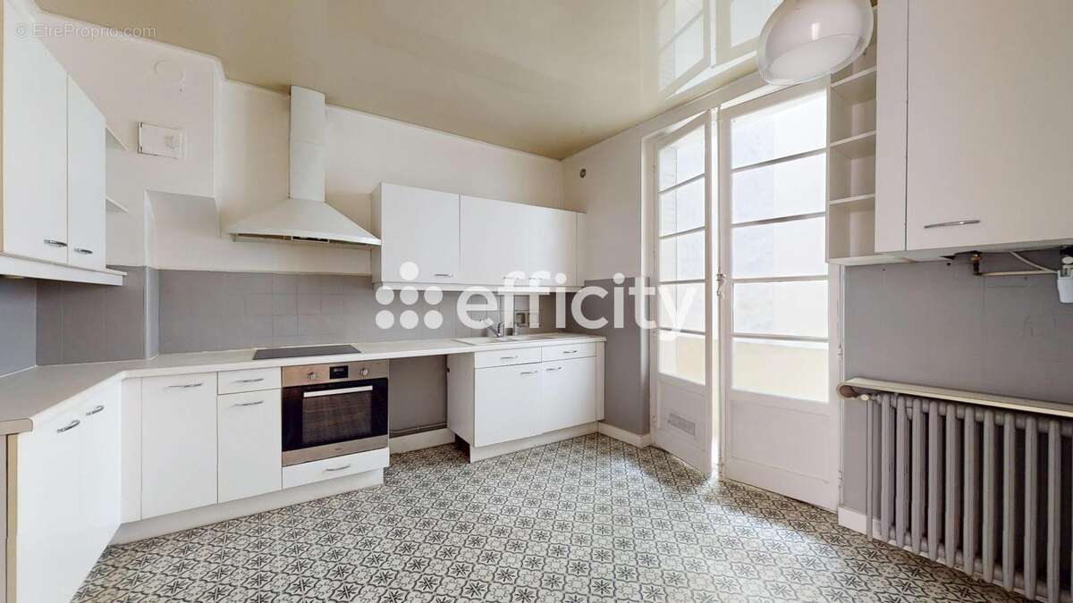 Appartement à LYON-6E