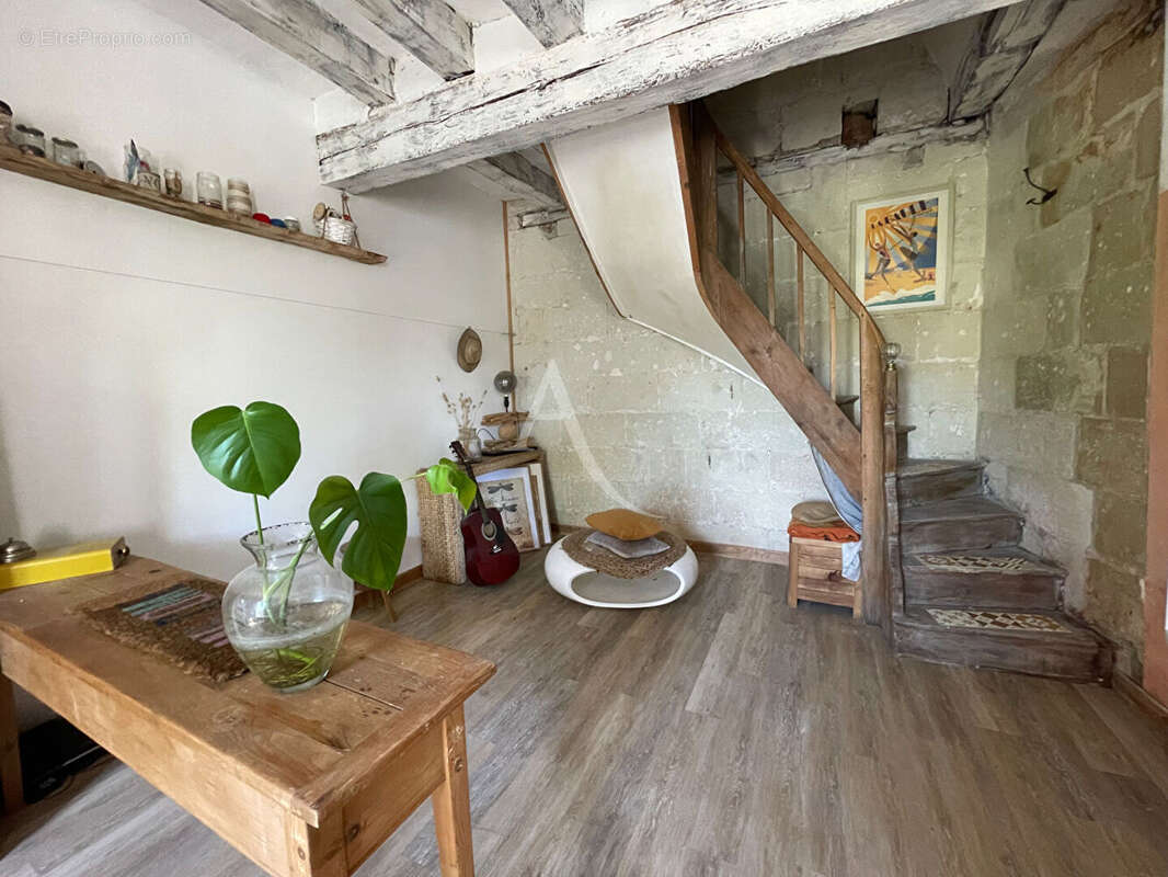 Maison à MONTRICHARD