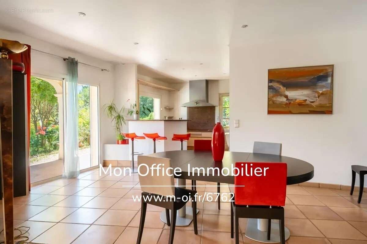 Maison à VENELLES