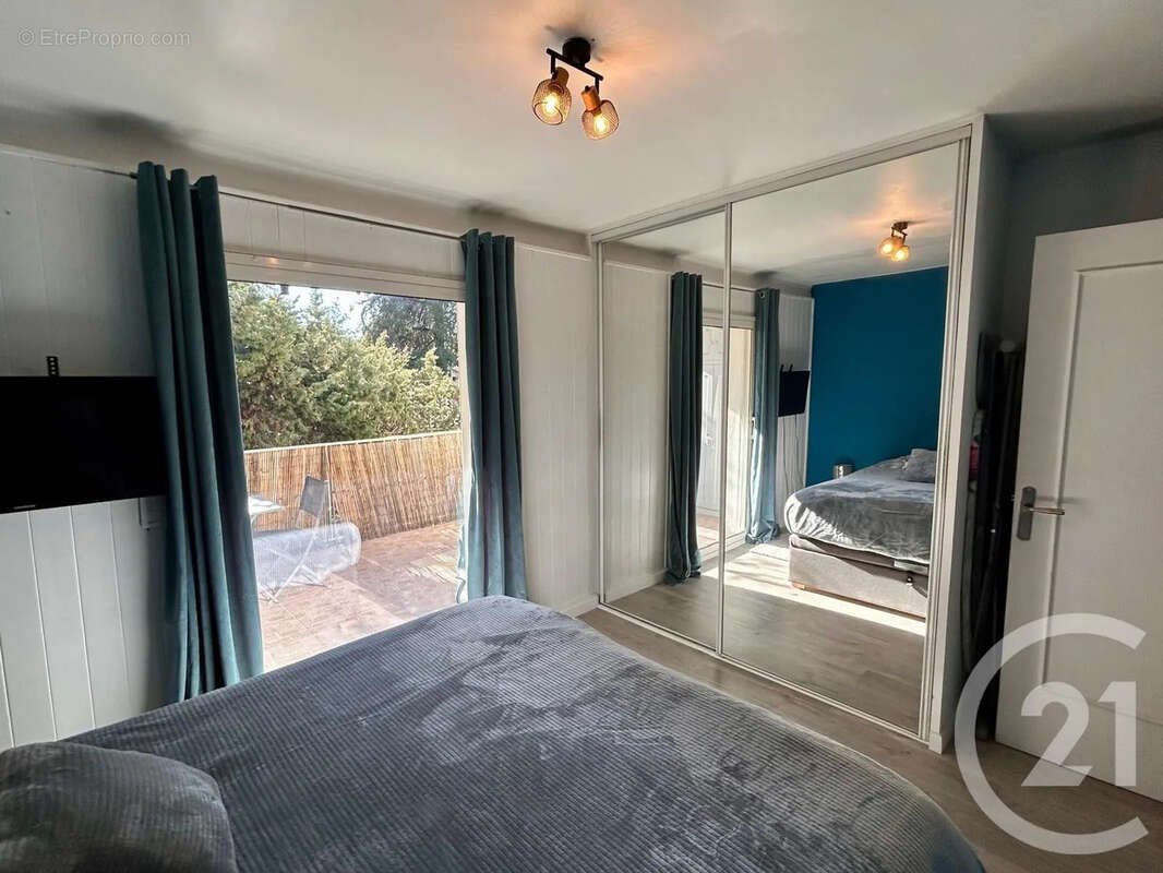 Appartement à LE CANNET