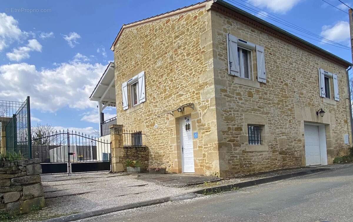 Charmante maison en pierre avec piscine dans un environnement paisible proche de Montayral/Fumel - photo 25