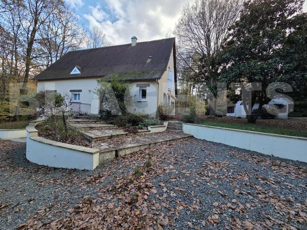 20251117_145156 - Maison à LA BAZOGE