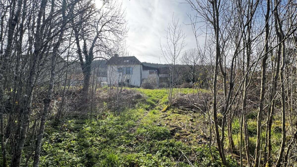 Maison à CENEVIERES