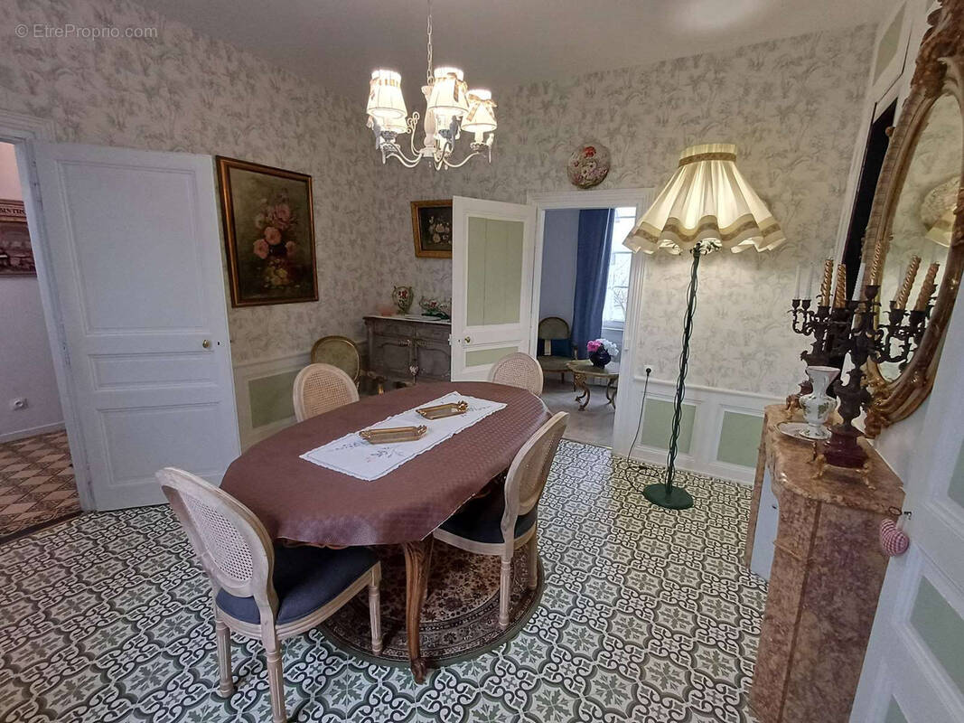 Maison à GRANDCOURT