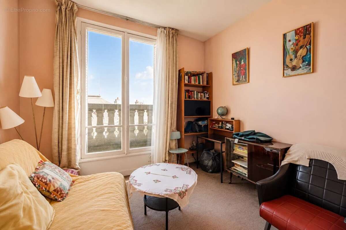 Appartement à PARIS-11E