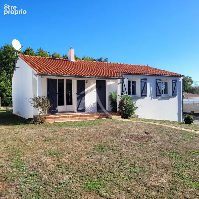 Maison  - Saint-Avaugourd-des-Landes - 93 m² avec sous-sol - photo 16