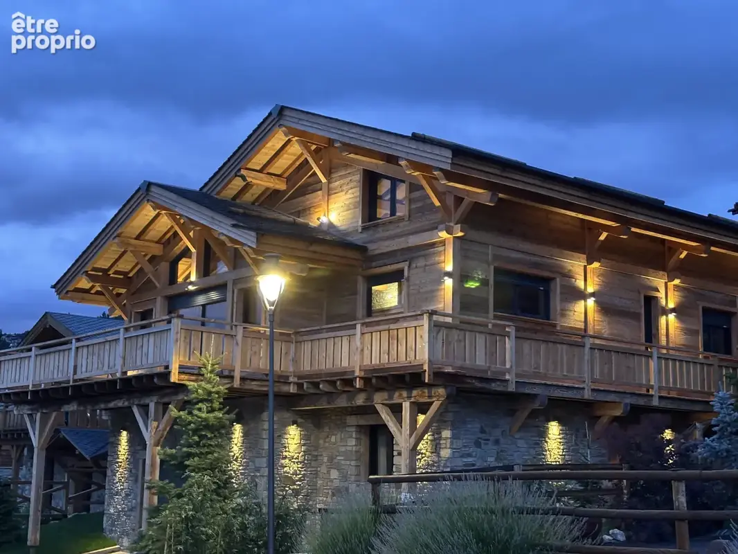 FONT-ROMEU - Splendide chalet en ossature bois à l'état du neuf de 221 m2 à vendre avec garage et terrasse - photo 2
