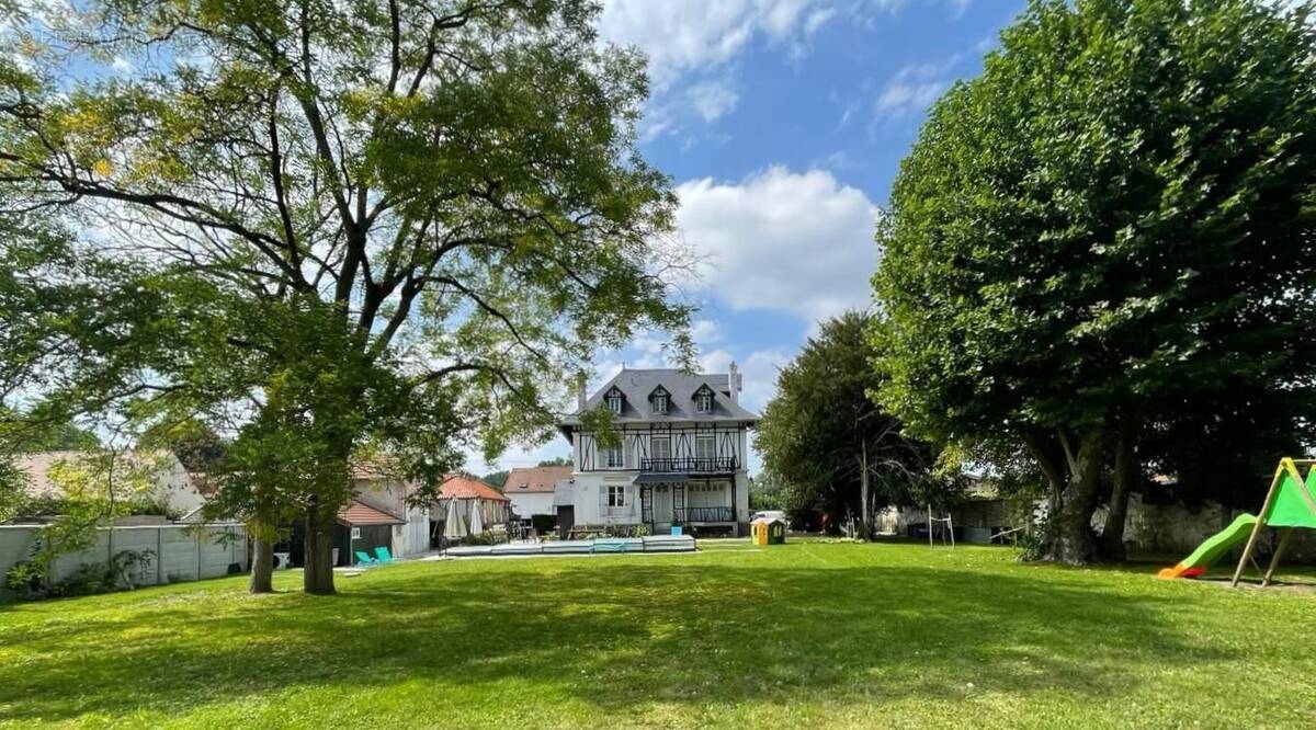 Maison à LIZY-SUR-OURCQ