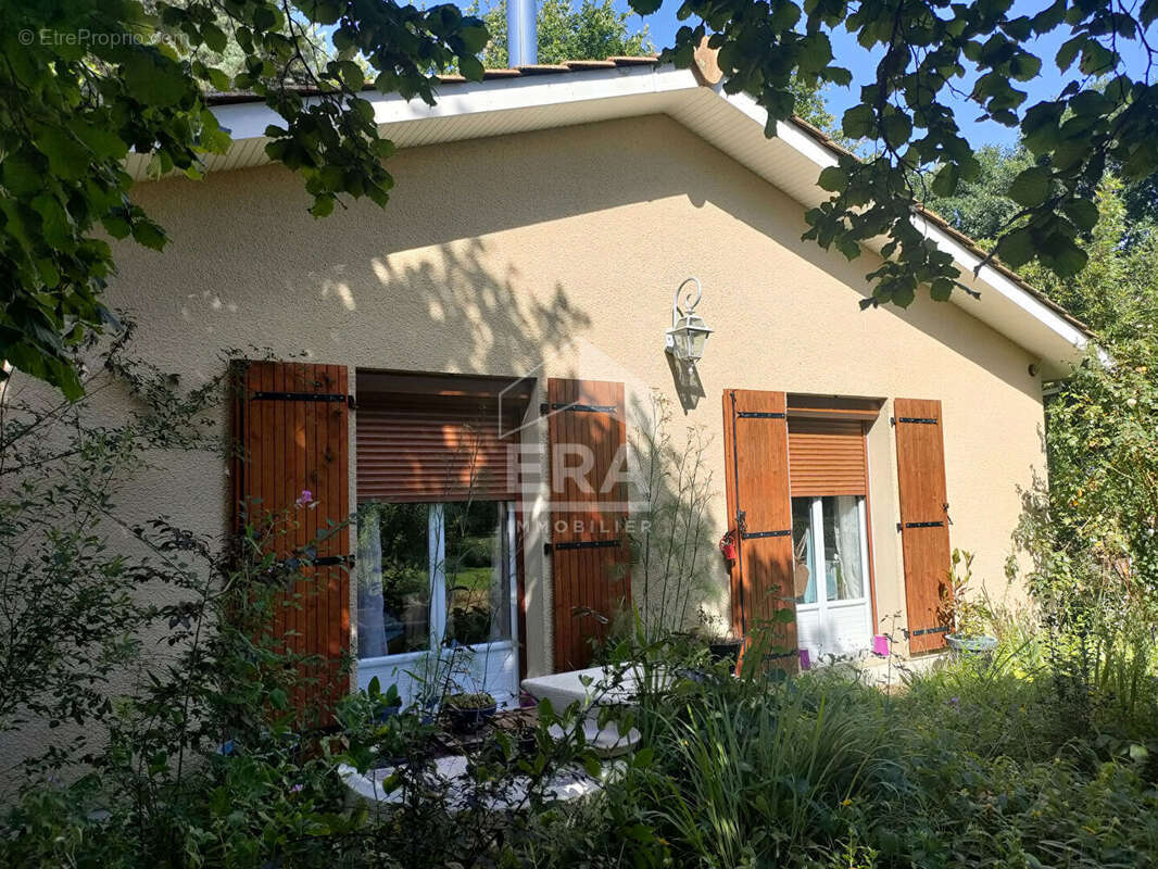 Maison 3 pièces à vendre à Saint-Savin - Terrain de 17200 m² - photo 10