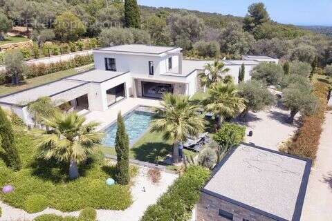 Maison 250 m² à Valbonne  - photo 3