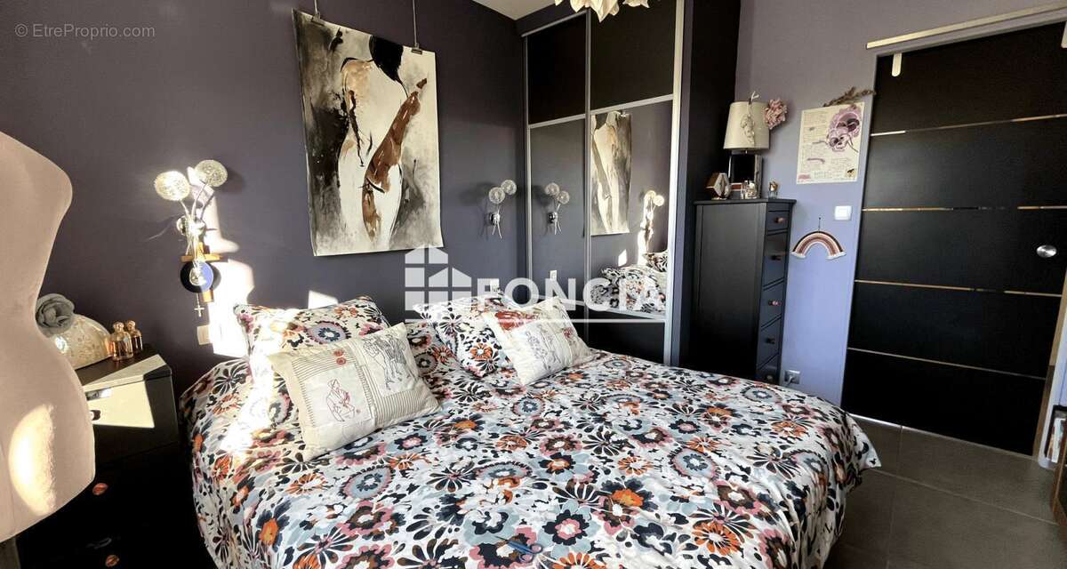 Appartement à SIX-FOURS-LES-PLAGES