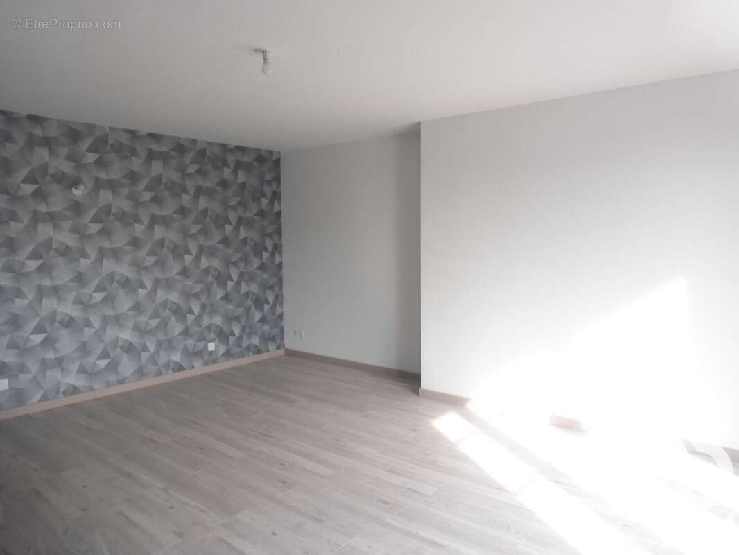 Photo 3 - Maison à MAUZE-SUR-LE-MIGNON