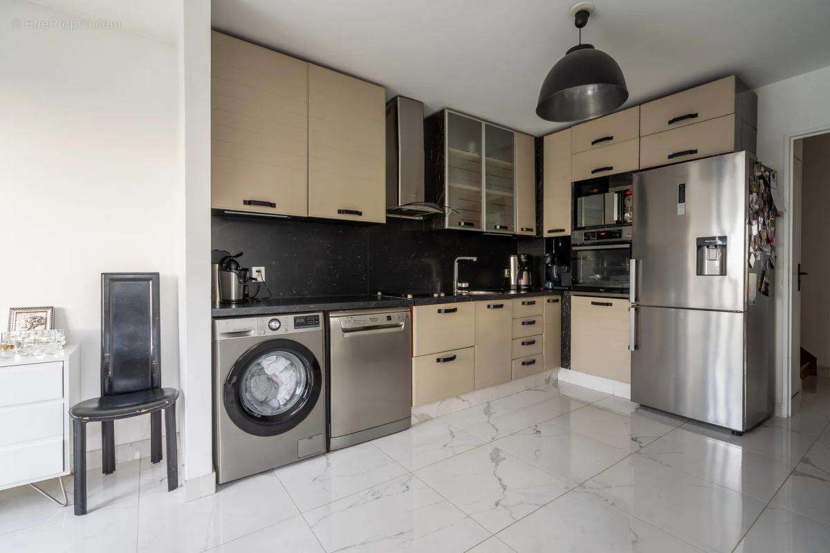 Appartement à MAISONS-ALFORT