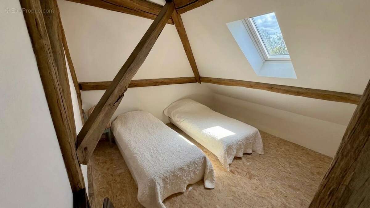 Maison de 8 pièces de 215 m² à Aix-Villemaur-Pâlis - photo 15