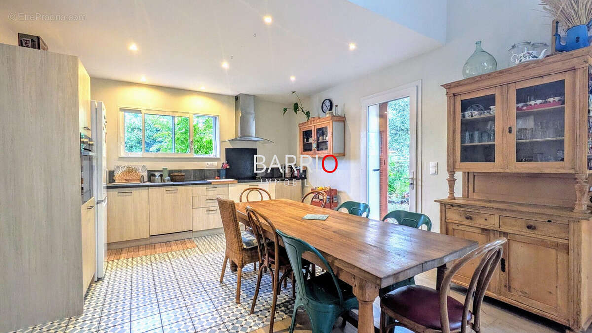 Maison à SAINT-GENIS-DES-FONTAINES