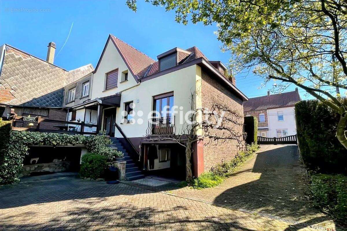 Maison à VIEUX-CONDE