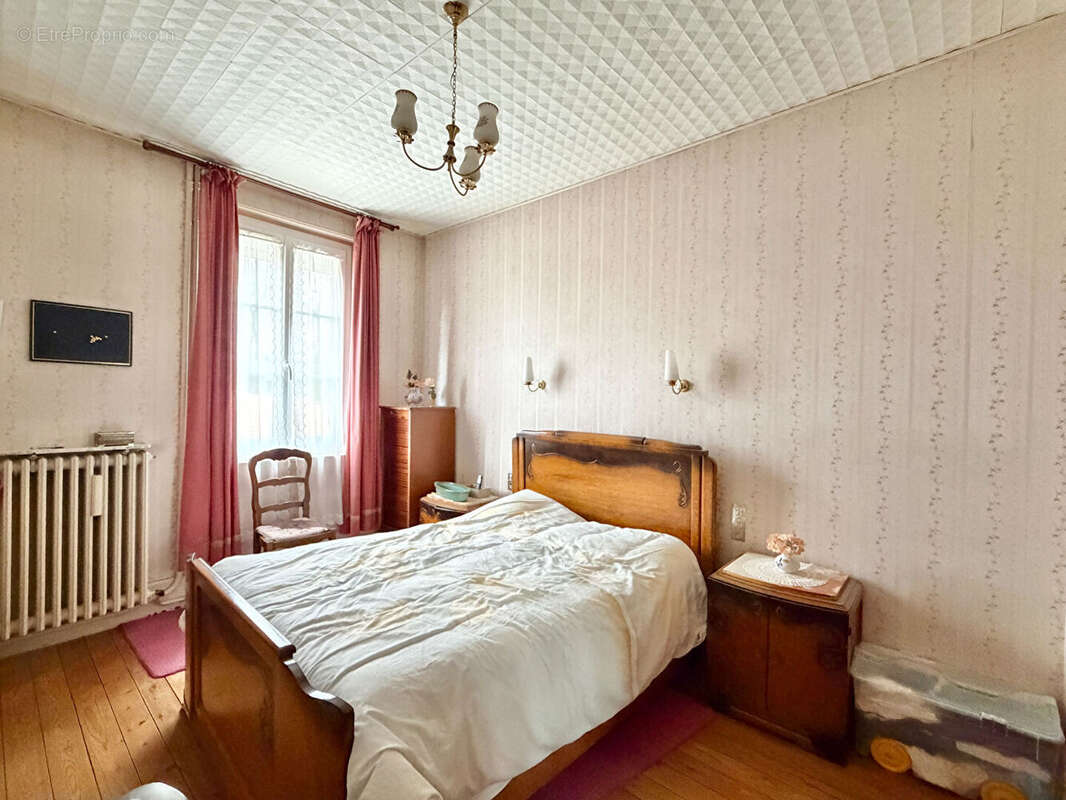 Maison à BRETEUIL