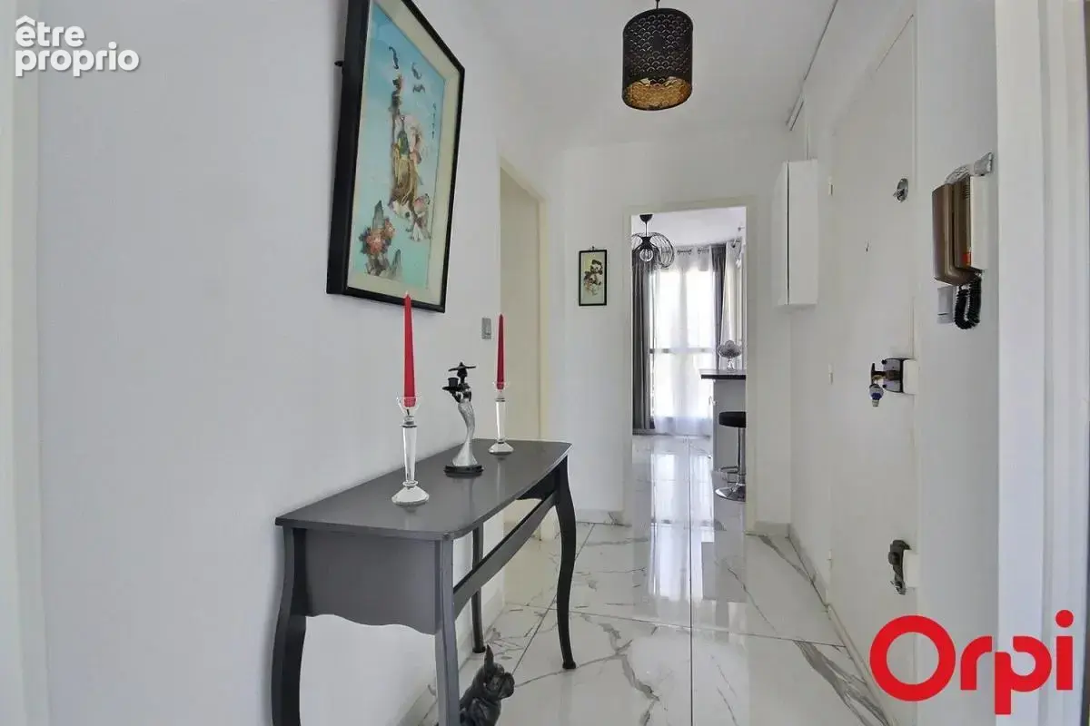 Appartement T3 rénové - Dernier étage - 13011 Marseille - photo 3