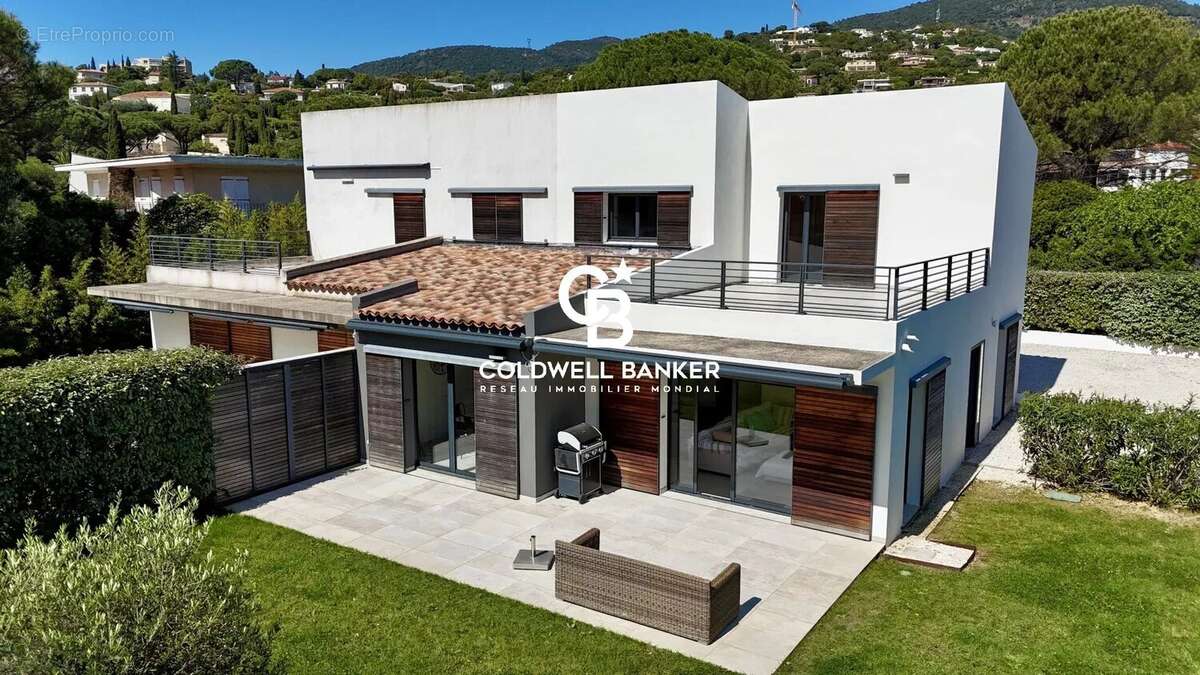 Maison à CAVALAIRE-SUR-MER