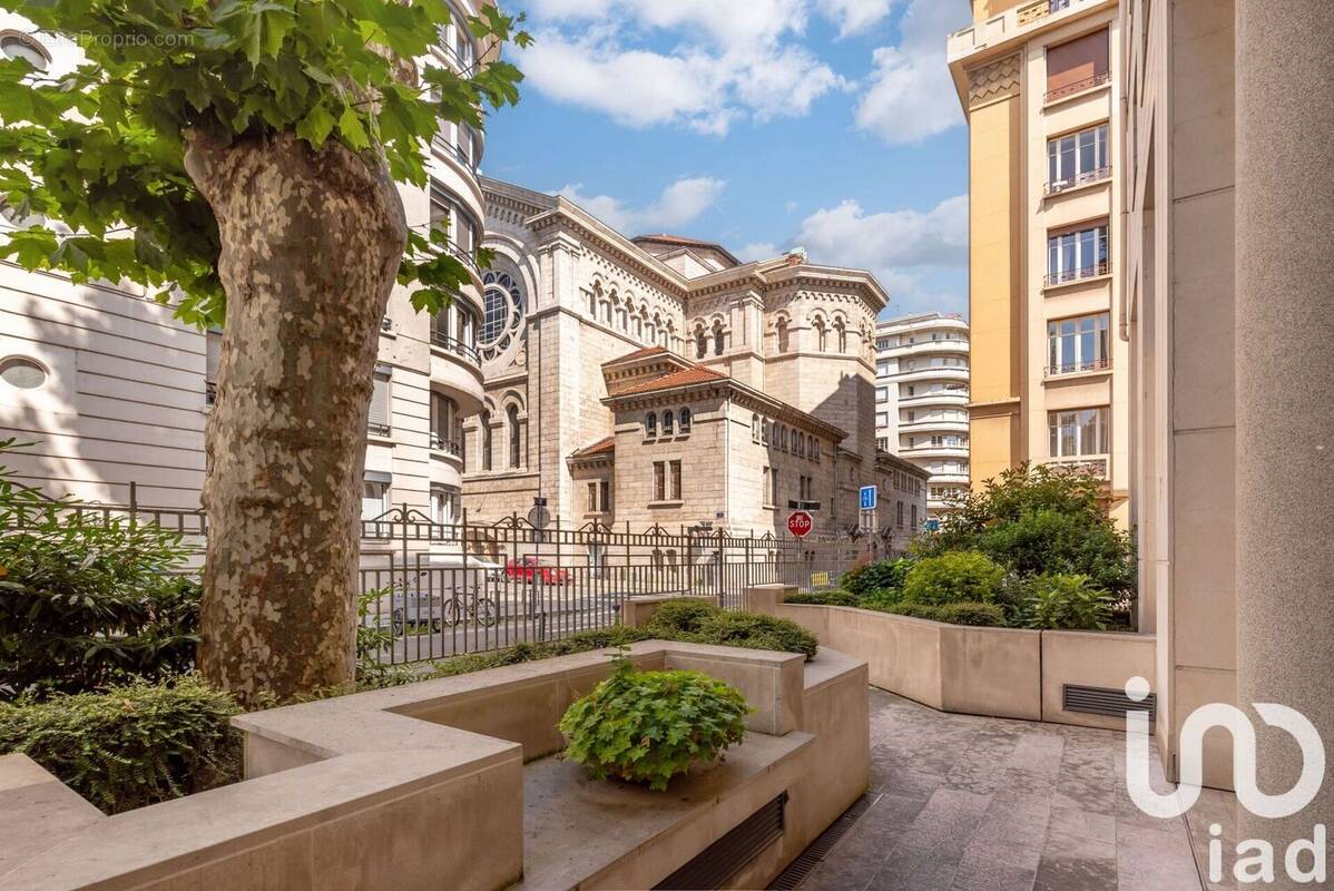 Photo 1 - Appartement à LYON-6E