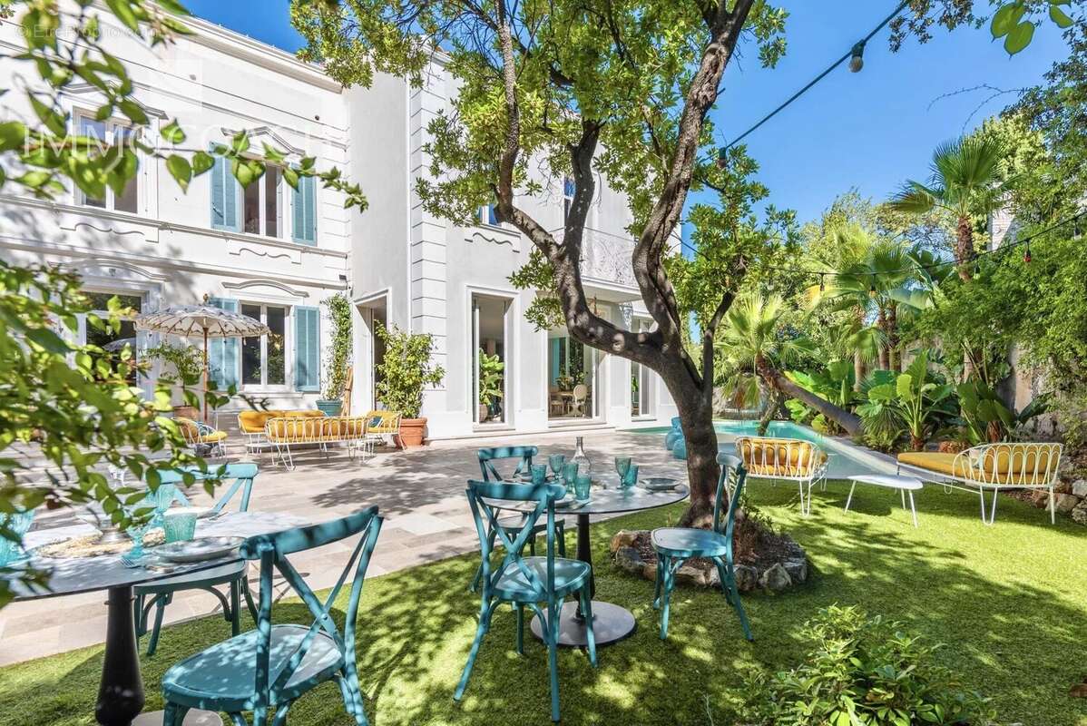 Magnifique hôtel particulier - photo 2