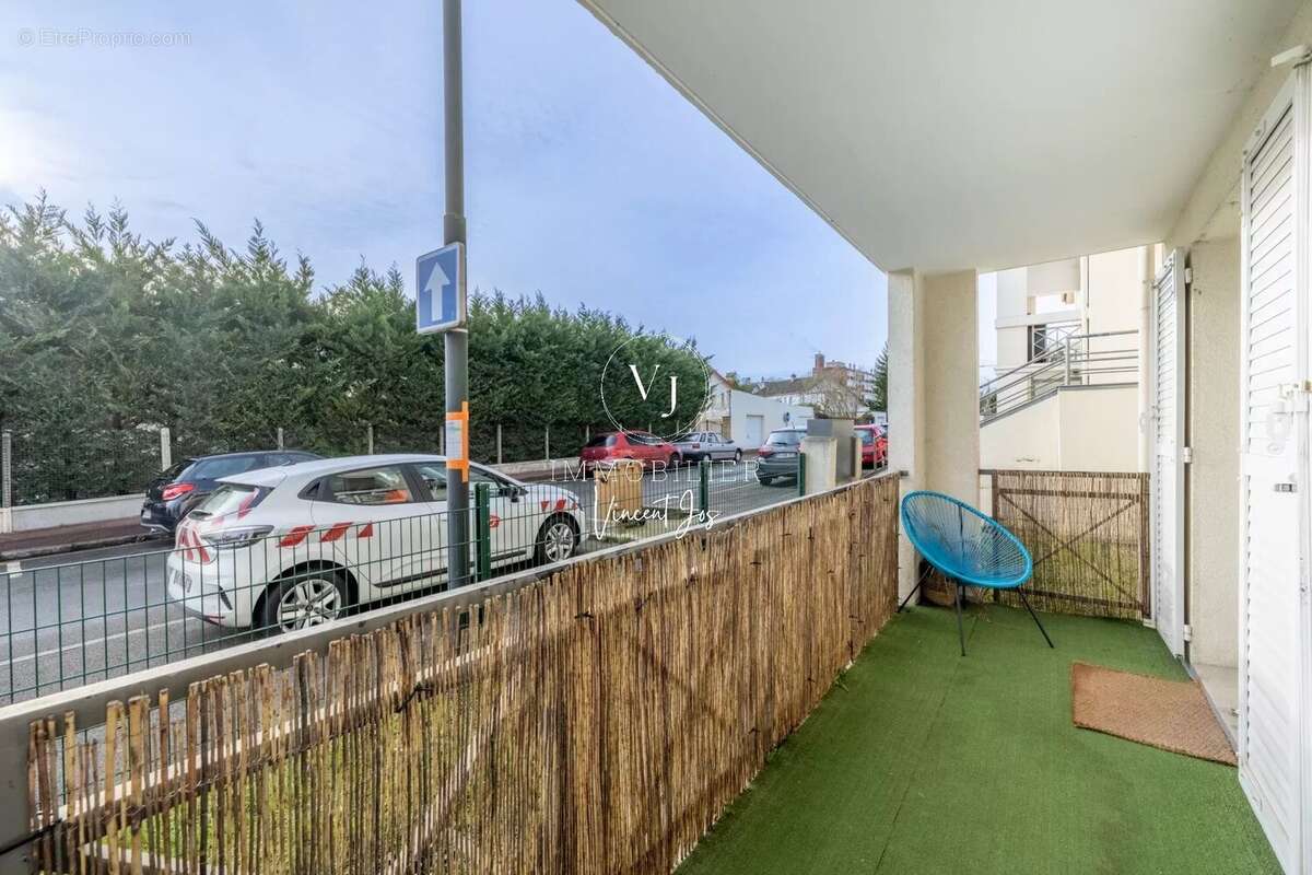 Appartement à VERNEUIL-SUR-SEINE