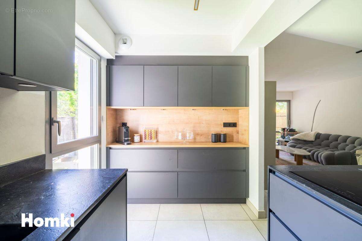 Appartement à MARSEILLE-8E