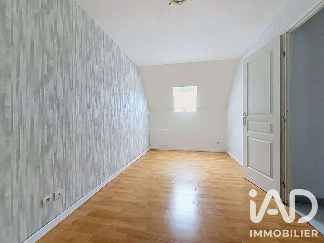 Maison 101 m² à Guizancourt  - photo 5