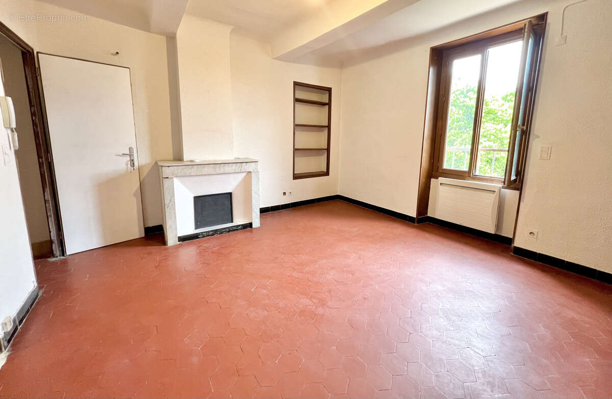 Appartement à FORCALQUIER