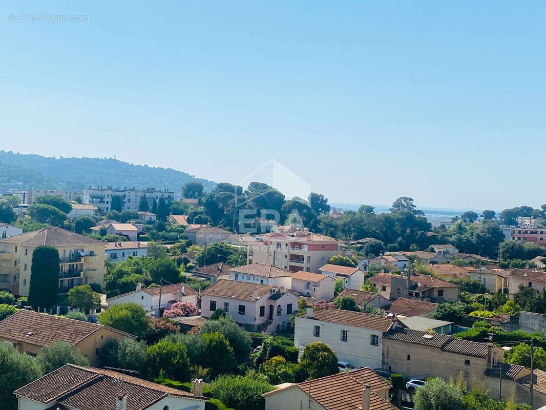 Appartement à LE CANNET