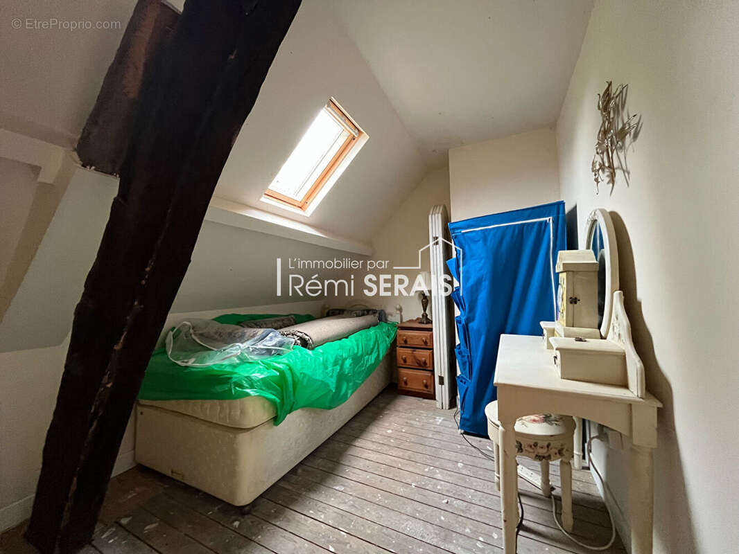 Maison à SAINT-ROCH-SUR-EGRENNE