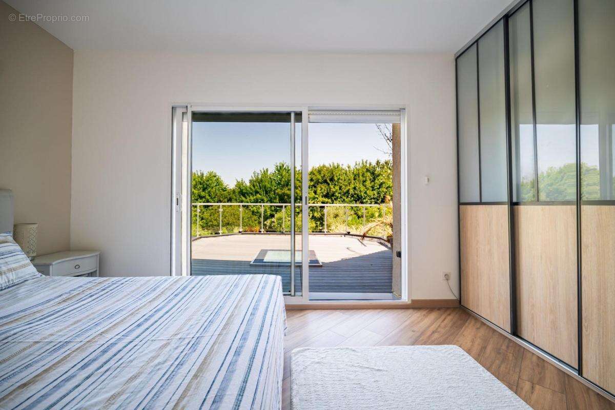 Maison à SAINT-SATURNIN