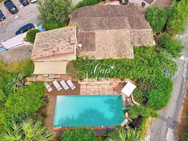 Villa de charme avec garage à vendre dans les hauteurs de grimaud - golfe de saint tropez - photo 16
