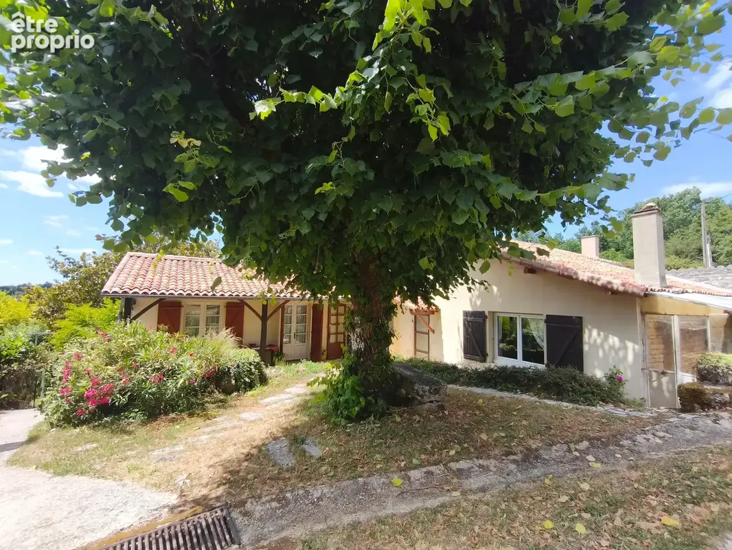 Maison 172 m² à Condac  - photo 11