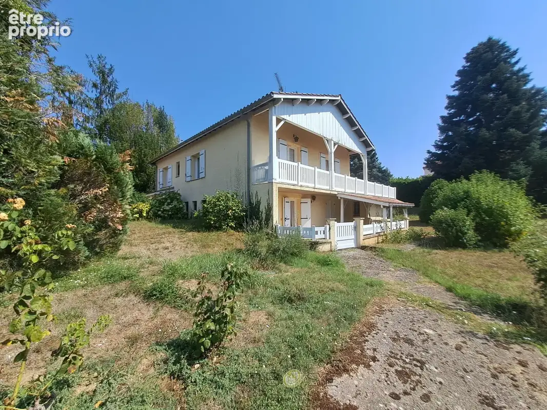 Maison familiale avec logement indépendant et terrain arboré - photo 17