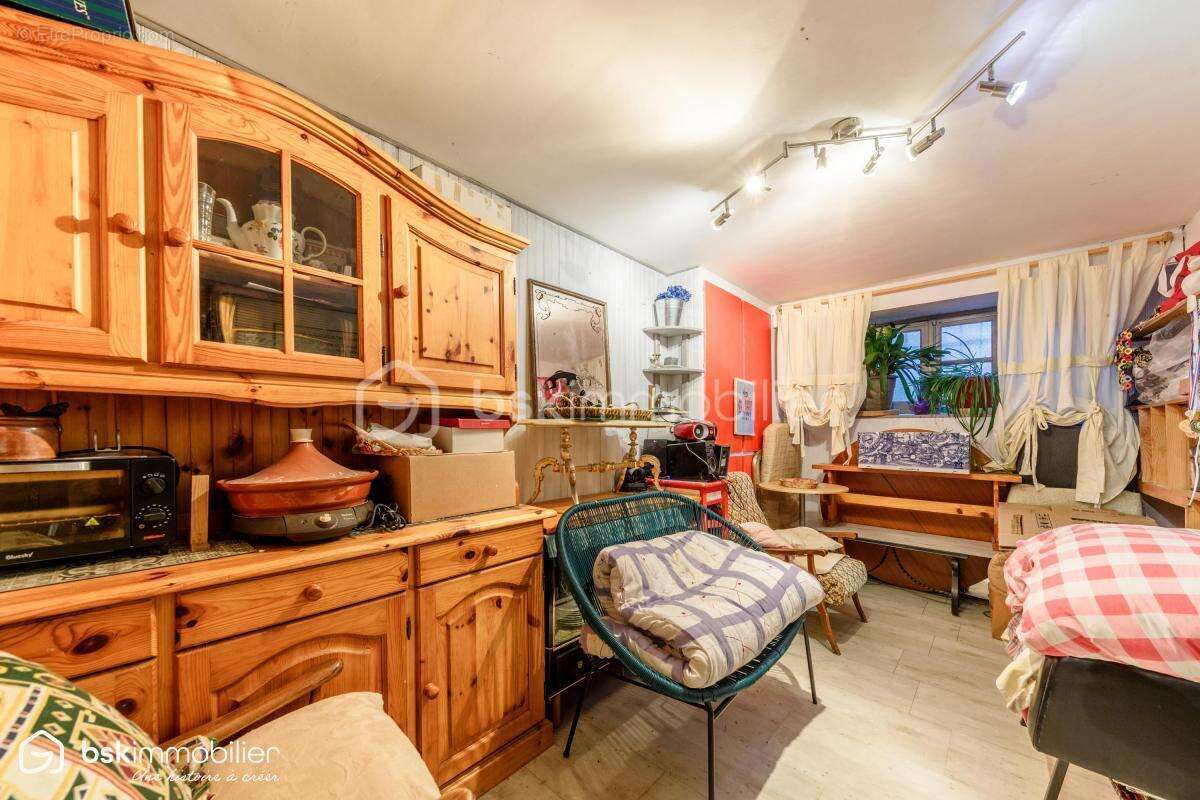 Maison à MONTIERCHAUME