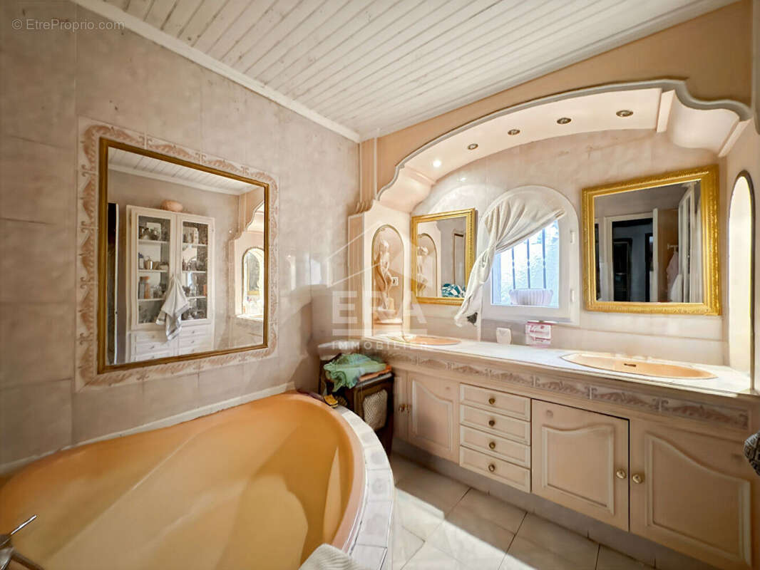 Maison à MARSEILLE-13E