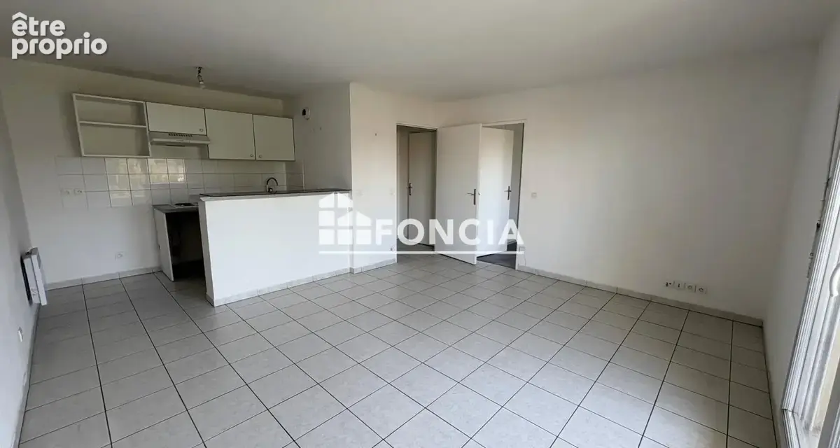 Proche RER - 2 pièces avec balcon et parking - photo 7