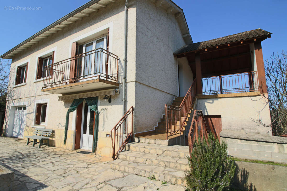 Maison à PUY-L'EVEQUE