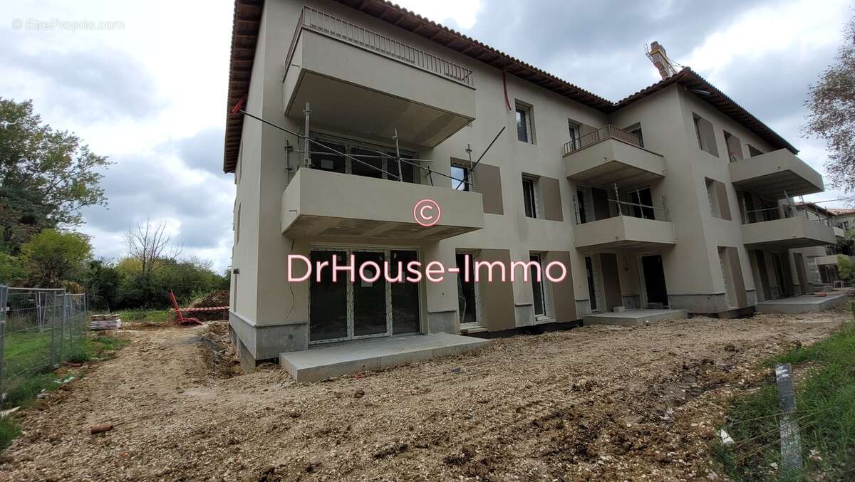 Appartement à LE TAILLAN-MEDOC