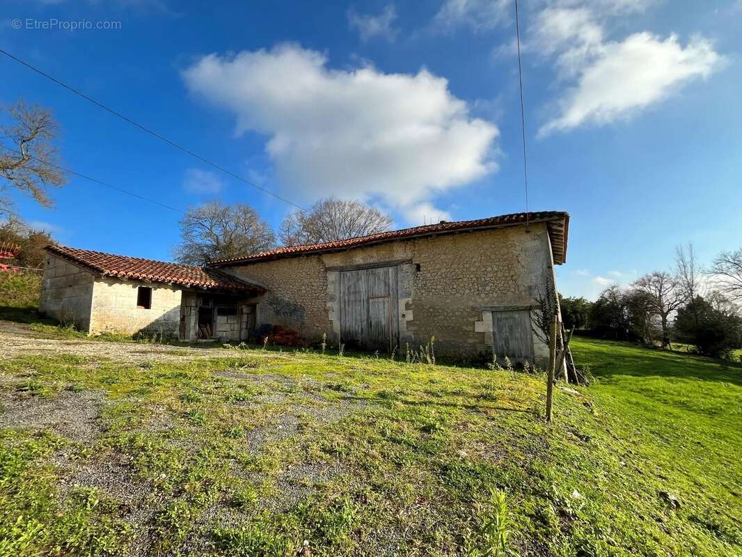 Maison à VERTEILLAC