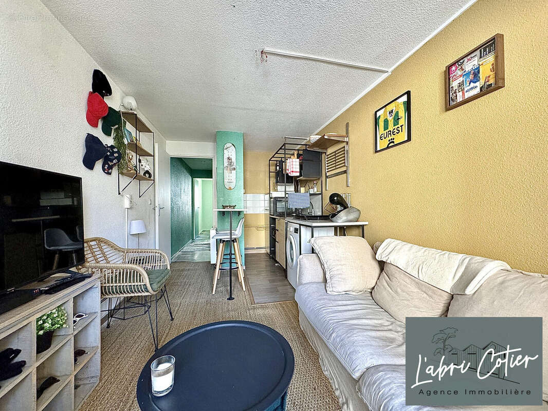 Pièce de vie - Appartement à SAINT-HILAIRE-DE-RIEZ