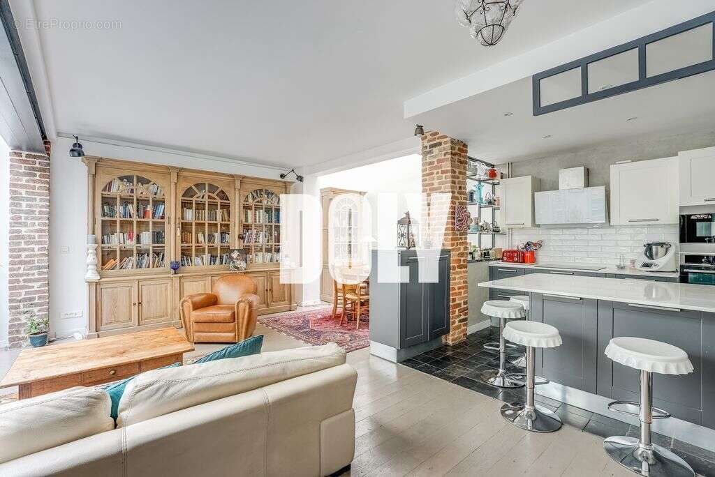 Maison à LEVALLOIS-PERRET