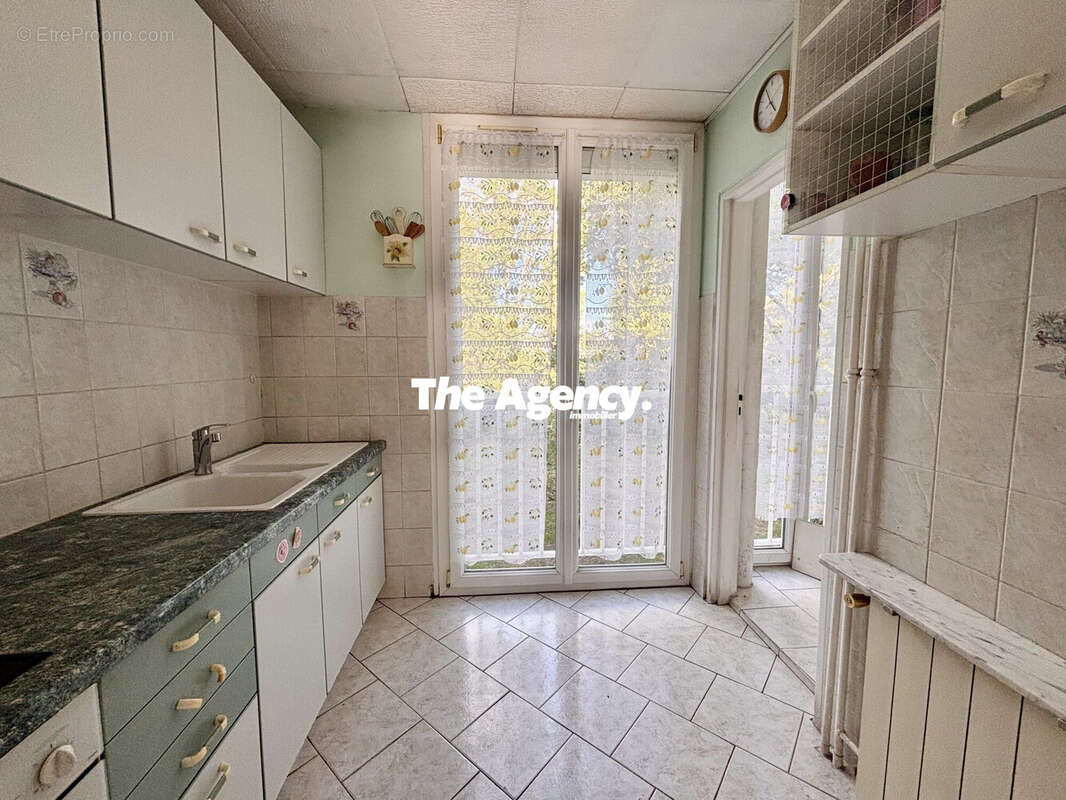 Appartement à MARSEILLE-11E