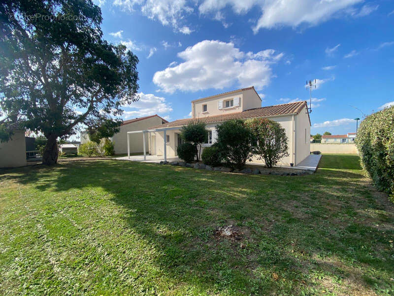 Maison à SAINT-MICHEL-EN-L&#039;HERM