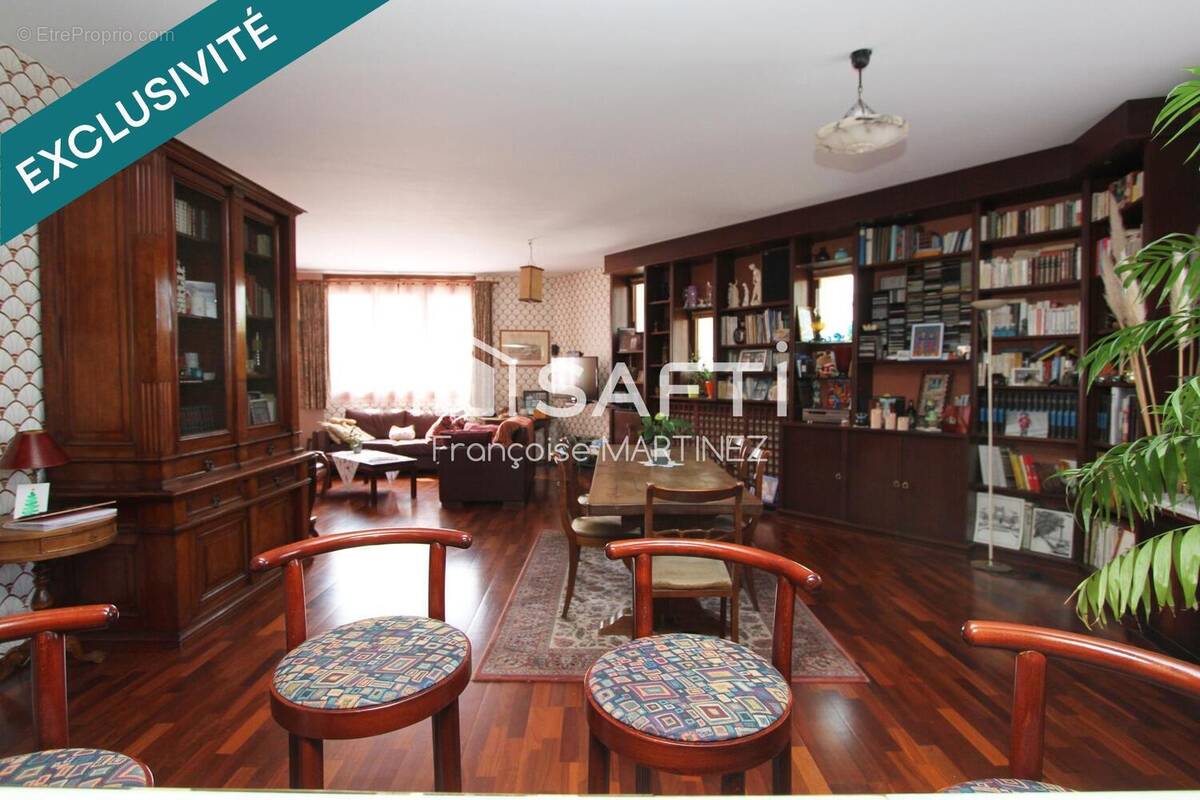 Photo 1 - Maison à BRON