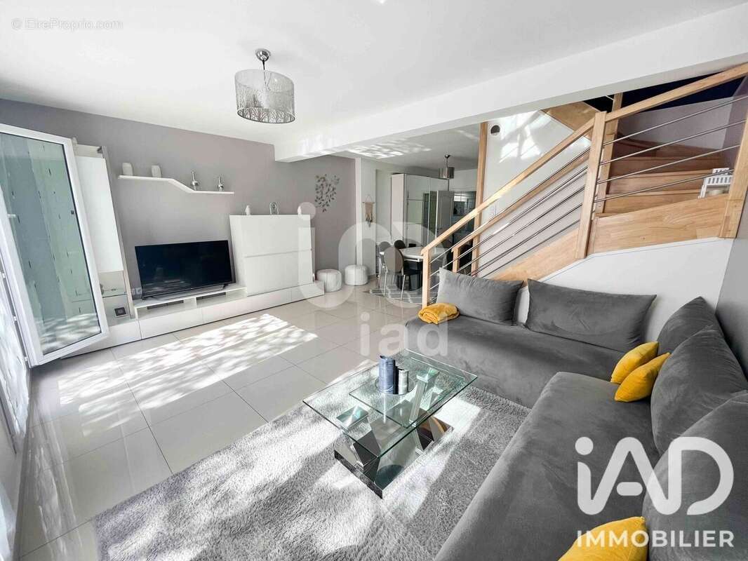Maison 113 m² à Juvisy-Sur-Orge  - photo 2
