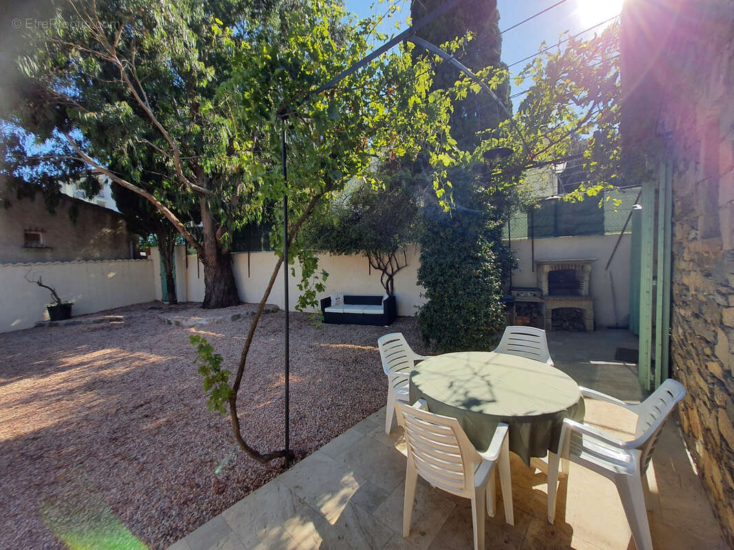 Maison à LA GARDE-FREINET