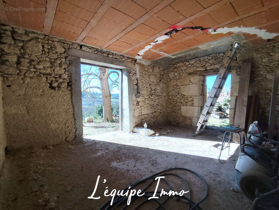 Maison à VALENCE-SUR-BAISE