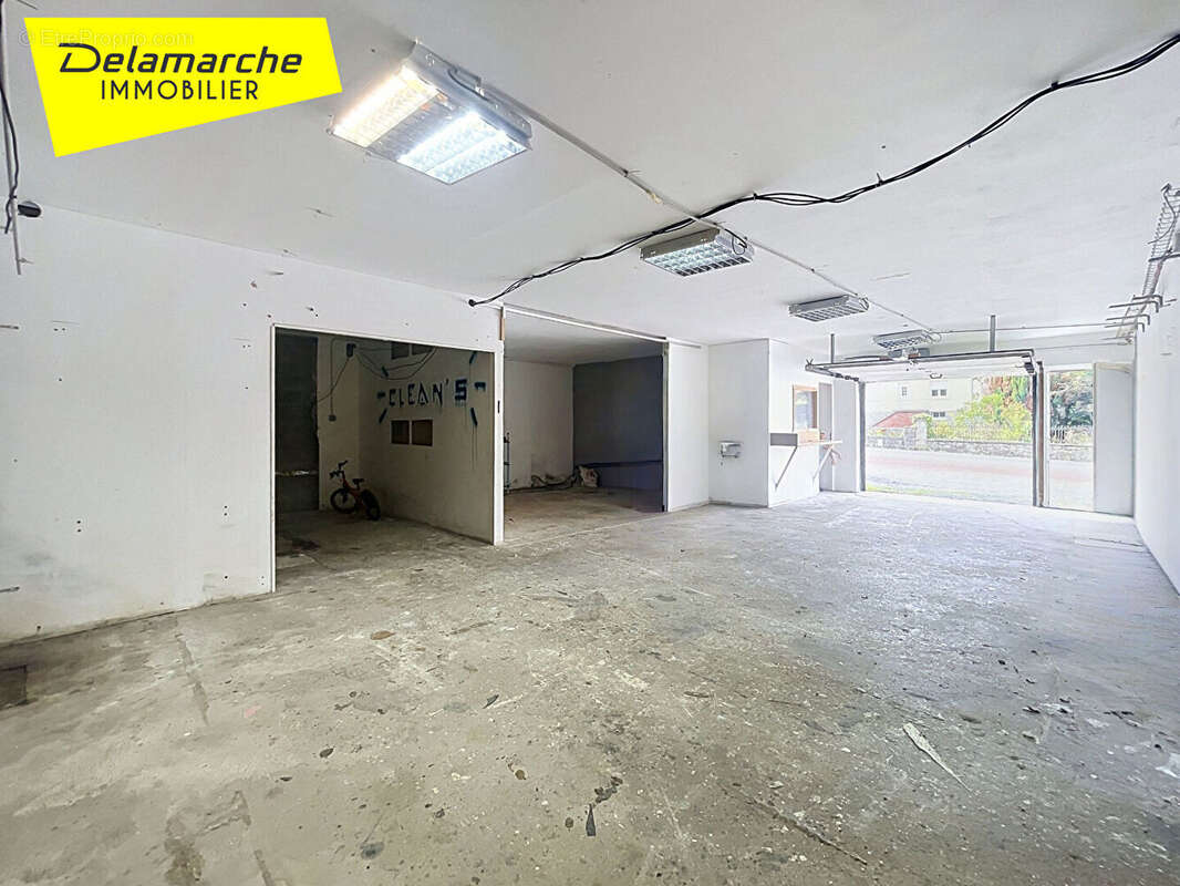 A VENDRE Immeuble de rapport dans le centre de Hambye - photo 10